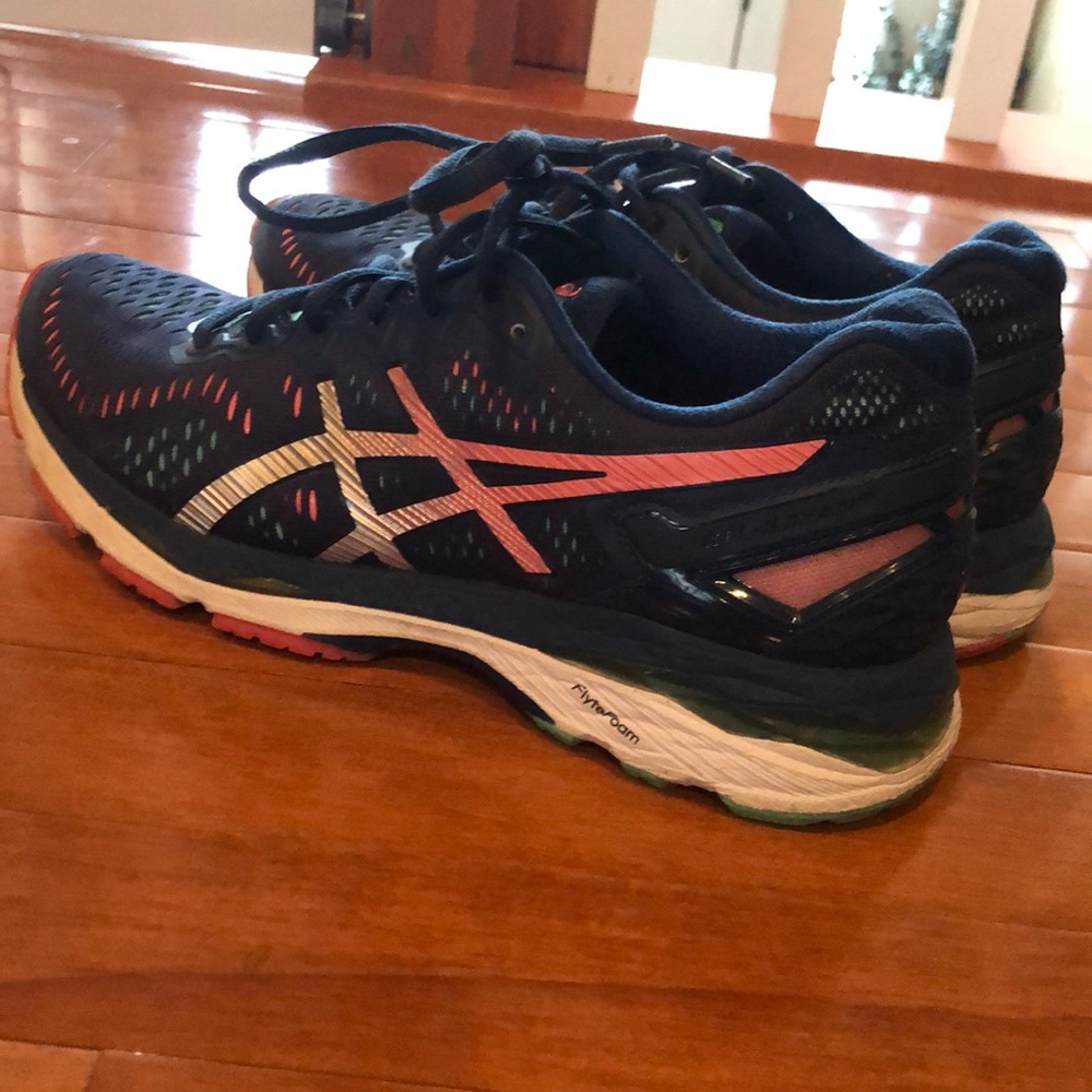 ASICS gel kayano